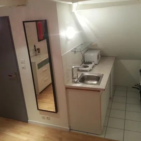 Le Lys Apartment
